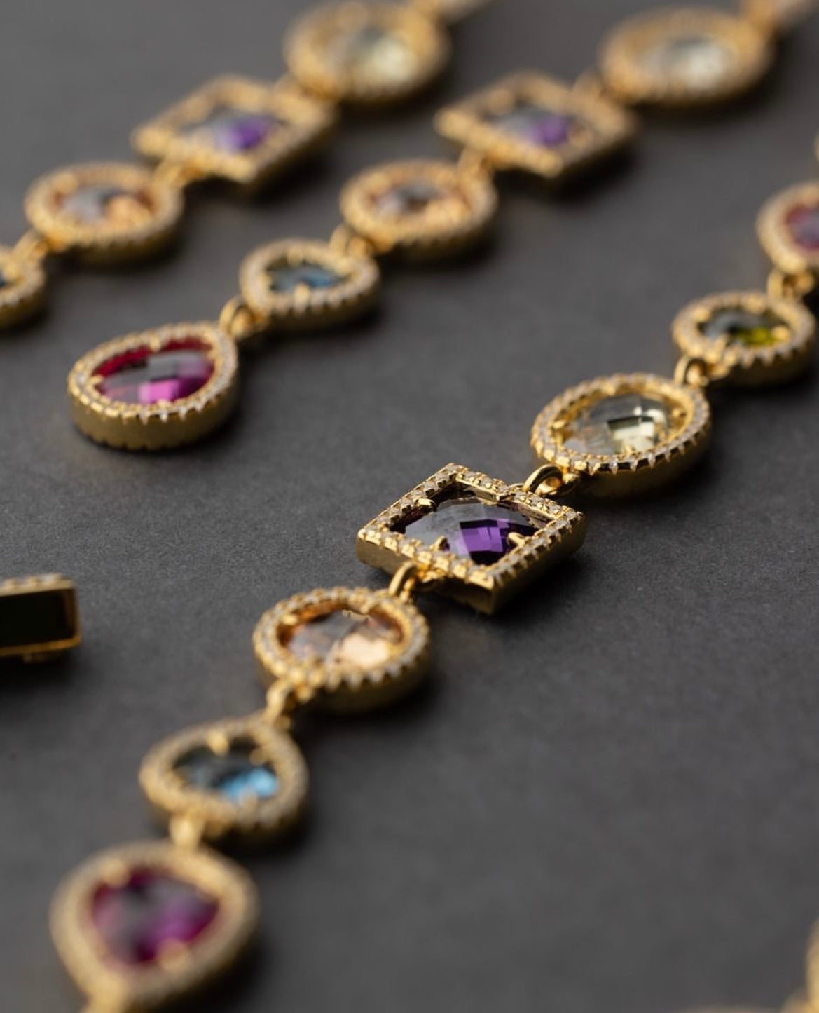 Bracciale pietre e zirconi
